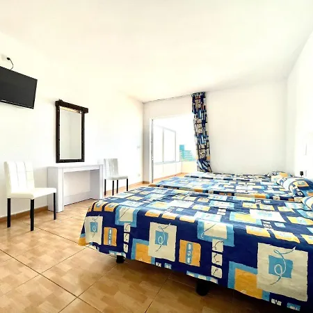 Estudio Familiar Cs, Wifi, Piscina En La Azotea Compartida