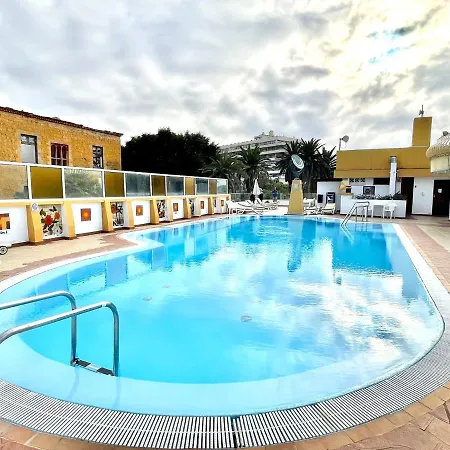 Estudio Familiar Cs, Wifi, Piscina En La Azotea Compartida